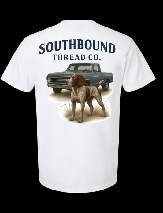 Short sleeve pocket t-shirt.